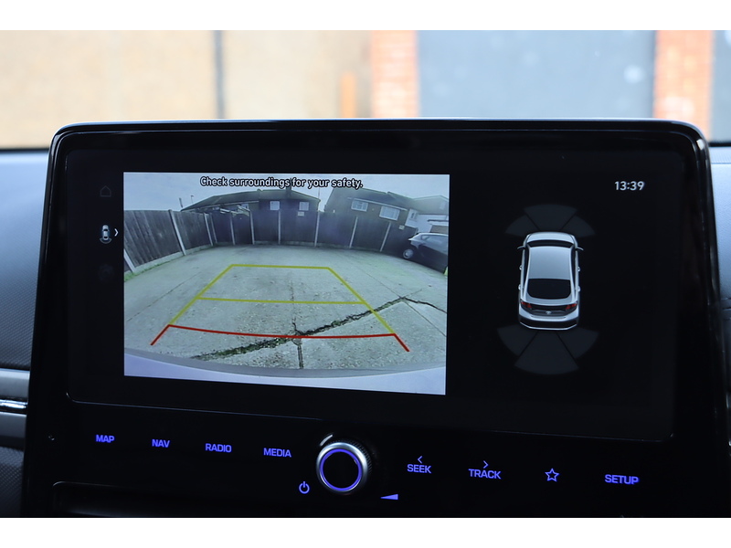 Hyundai 1.6 H-GDI PREMIUM SE HATCHBACK 5DR PETROL HYBRID DCT AUTO HEATED SEATS SAT NAV BLUETOOTH APPLE CARPLAY REAR CAMERA PARKING AIDS ONLY 63000 MILES FSH 72-74 Mitcham Road