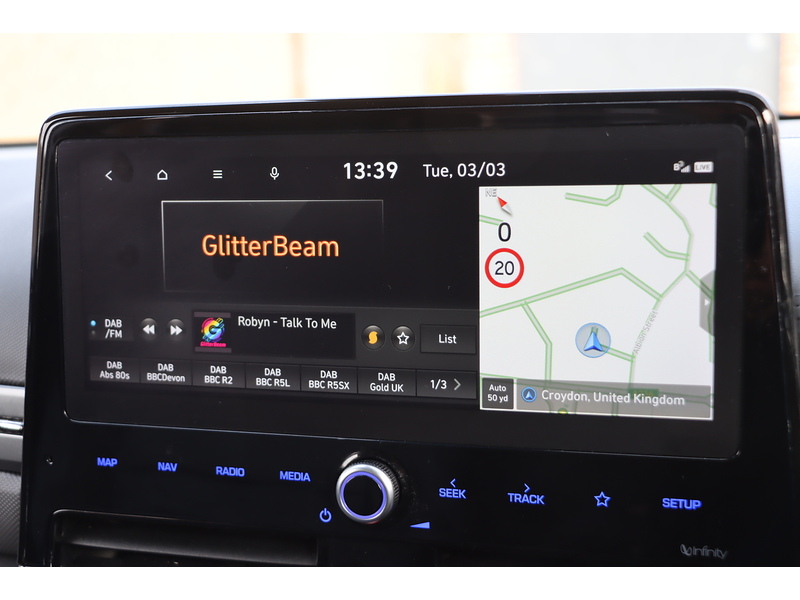 Hyundai 1.6 H-GDI PREMIUM SE HATCHBACK 5DR PETROL HYBRID DCT AUTO HEATED SEATS SAT NAV BLUETOOTH APPLE CARPLAY REAR CAMERA PARKING AIDS ONLY 63000 MILES FSH 72-74 Mitcham Road