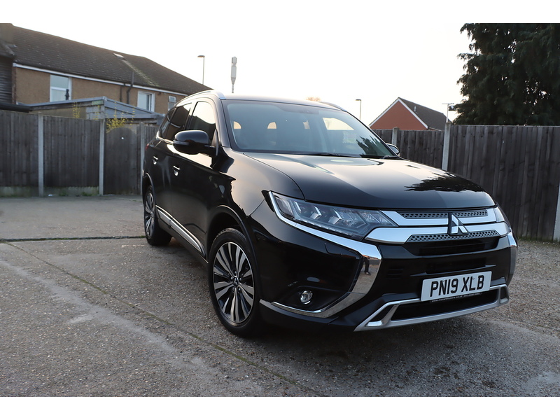 Mitsubishi 2.0 MIVEC 4 SUV 5DR PETROL CVT 4WD AUTO 7 SEATER HEATED SEATS SATNAV BLUETOOTH DAB RADIO APPLE CARPLAY REAR & 360 CAMERA 2 OWNERS ONLY 50000 MILES FSH 72-74 Mitcham Road