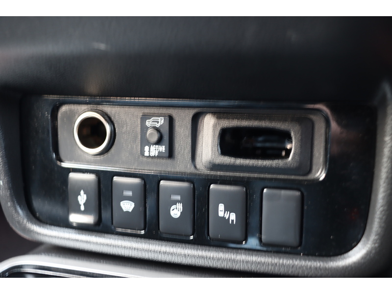 Mitsubishi 2.0 MIVEC 4 SUV 5DR PETROL CVT 4WD AUTO 7 SEATER HEATED SEATS SATNAV BLUETOOTH DAB RADIO APPLE CARPLAY REAR & 360 CAMERA 2 OWNERS ONLY 50000 MILES FSH 72-74 Mitcham Road