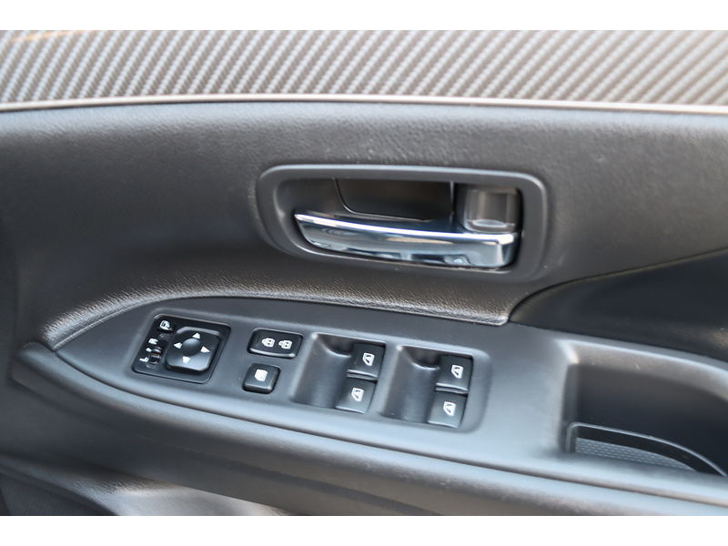 Mitsubishi 2.0 MIVEC 4 SUV 5DR PETROL CVT 4WD AUTO 7 SEATER HEATED SEATS SATNAV BLUETOOTH DAB RADIO APPLE CARPLAY REAR & 360 CAMERA 2 OWNERS ONLY 50000 MILES FSH 72-74 Mitcham Road