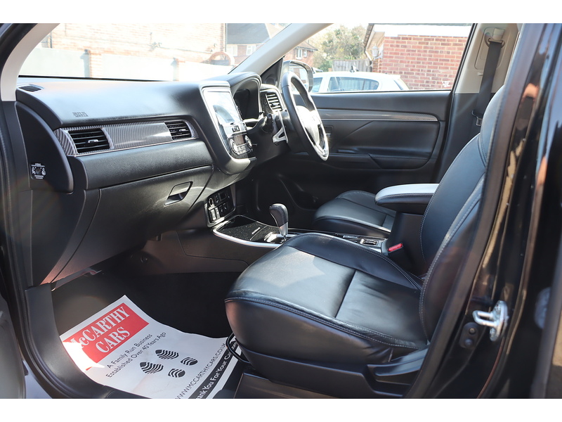 Mitsubishi 2.0 MIVEC 4 SUV 5DR PETROL CVT 4WD AUTO 7 SEATER HEATED SEATS SATNAV BLUETOOTH DAB RADIO APPLE CARPLAY REAR & 360 CAMERA 2 OWNERS ONLY 50000 MILES FSH 72-74 Mitcham Road