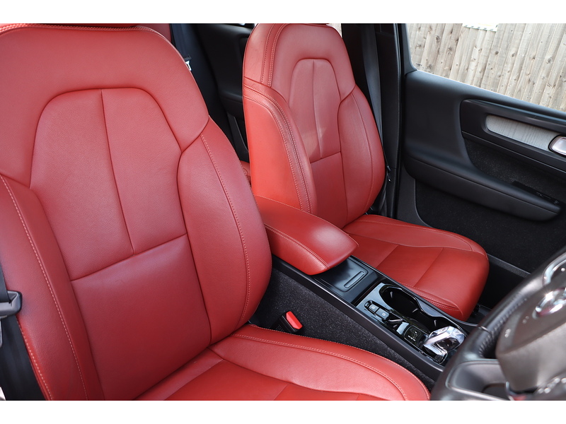 Volvo 2.0 B4 MHEV Inscription SUV 5dr Petrol Hybrid Auto Euro 6 (s/s) (197 ps) 72-74 Mitcham Road