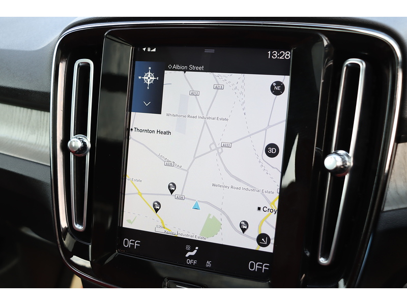 Volvo 2.0 B4 MHEV Inscription SUV 5dr Petrol Hybrid Auto Euro 6 (s/s) (197 ps) 72-74 Mitcham Road