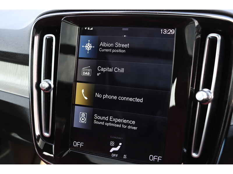 Volvo 2.0 B4 MHEV Inscription SUV 5dr Petrol Hybrid Auto Euro 6 (s/s) (197 ps) 72-74 Mitcham Road