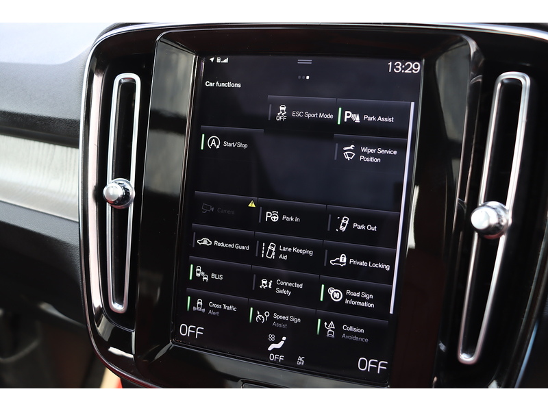 Volvo 2.0 B4 MHEV Inscription SUV 5dr Petrol Hybrid Auto Euro 6 (s/s) (197 ps) 72-74 Mitcham Road