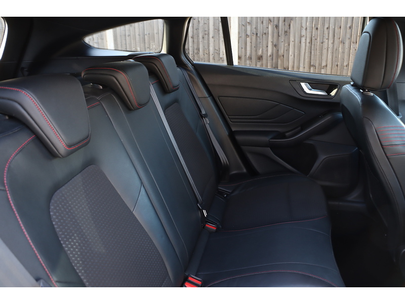 Ford 1.0T ECOBOOST ST-LINE X ESTATE 5DR PETROL AUTO HEATED SEATS SAT NAV BLUETOOTH DAB STEREO AIR CON PARKING AIDS ONLY 64000 MILES SH NO ULEZ CHARGE 72-74 Mitcham Road