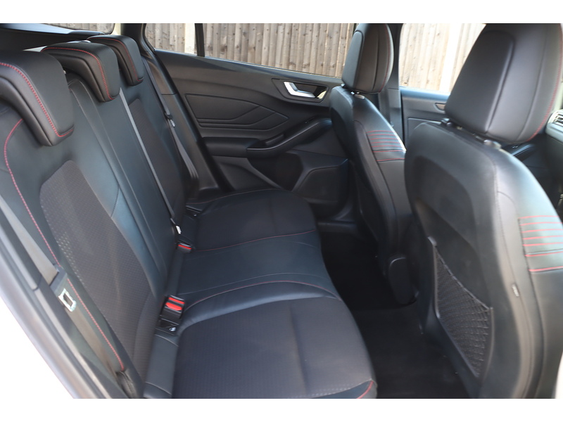 Ford 1.0T ECOBOOST ST-LINE X ESTATE 5DR PETROL AUTO HEATED SEATS SAT NAV BLUETOOTH DAB STEREO AIR CON PARKING AIDS ONLY 64000 MILES SH NO ULEZ CHARGE 72-74 Mitcham Road