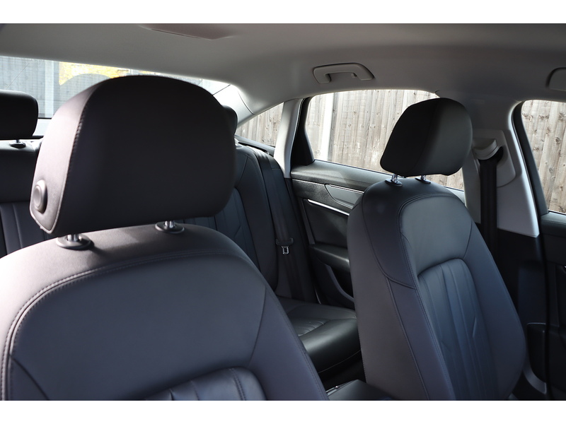 Audi 2.0 TFSI 45 SPORT SALOON 4DR PETROL S TRONIC QUATTRO AUTO HEATED SEATS SAT NAV BLUETOOTH APPLE CARPLAY REAR CAM PARKING AIDS 2 OWNERS 35000 MILES FSH 72-74 Mitcham Road