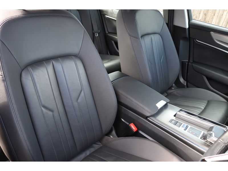 Audi 2.0 TFSI 45 SPORT SALOON 4DR PETROL S TRONIC QUATTRO AUTO HEATED SEATS SAT NAV BLUETOOTH APPLE CARPLAY REAR CAM PARKING AIDS 2 OWNERS 35000 MILES FSH 72-74 Mitcham Road