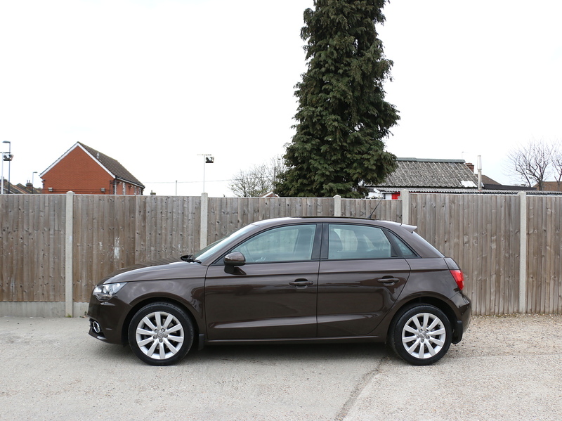 Audi 1.4 SPORTBACK TFSI SPORT HATCHBACK PETROL AUTO BLUETOOTH STEREO CD PLAYER PARKING AIDS JUST 2 OWNERS ONLY 27000 MILES FSH 11 SERVICES JUST £20 TO TAX 72-74 Mitcham Road
