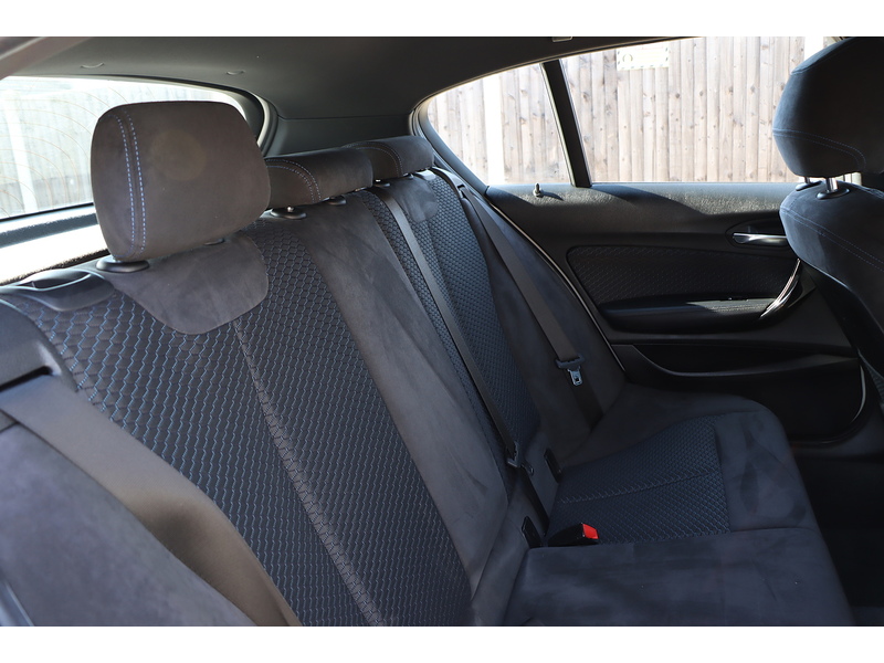 BMW 118I 1.5 M SPORT HATCHBACK 5DR PETROL MANUAL SAT NAV BLUETOOTH DAB STEREO APPLE CARPLAY SAME OWNER FOR LAST 6 YEARS ONLY 61000 MILES SH NO ULEZ CHARGE 72-74 Mitcham Road