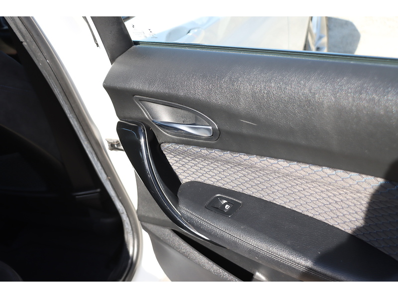 BMW 118I 1.5 M SPORT HATCHBACK 5DR PETROL MANUAL SAT NAV BLUETOOTH DAB STEREO APPLE CARPLAY SAME OWNER FOR LAST 6 YEARS ONLY 61000 MILES SH NO ULEZ CHARGE 72-74 Mitcham Road