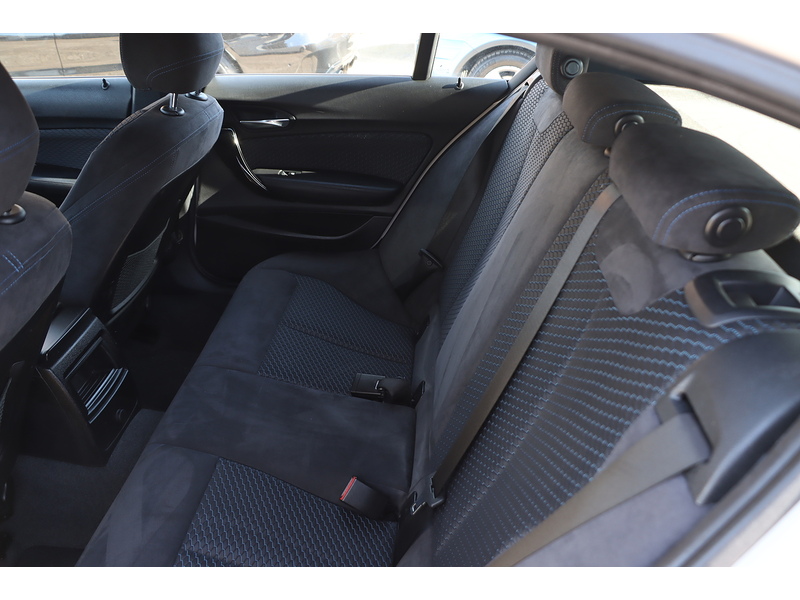 BMW 118I 1.5 M SPORT HATCHBACK 5DR PETROL MANUAL SAT NAV BLUETOOTH DAB STEREO APPLE CARPLAY SAME OWNER FOR LAST 6 YEARS ONLY 61000 MILES SH NO ULEZ CHARGE 72-74 Mitcham Road