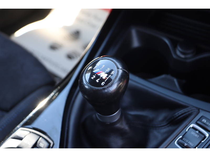 BMW 118I 1.5 M SPORT HATCHBACK 5DR PETROL MANUAL SAT NAV BLUETOOTH DAB STEREO APPLE CARPLAY SAME OWNER FOR LAST 6 YEARS ONLY 61000 MILES SH NO ULEZ CHARGE 72-74 Mitcham Road