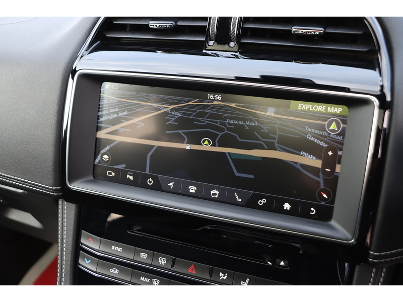 Jaguar 2.0 P300 R-SPORT SUV 5DR PETROL AWD AUTO SUNROOF HEATED SEATS SAT NAV BLUETOOTH DAB STEREO REAR CAMERA PARKING AIDS ONLY 59000 MILES FSH 6 SERVICES 72-74 Mitcham Road