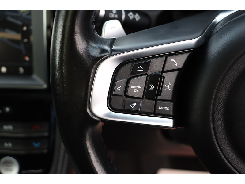 Jaguar 2.0 P300 R-SPORT SUV 5DR PETROL AWD AUTO SUNROOF HEATED SEATS SAT NAV BLUETOOTH DAB STEREO REAR CAMERA PARKING AIDS ONLY 59000 MILES FSH 6 SERVICES 72-74 Mitcham Road