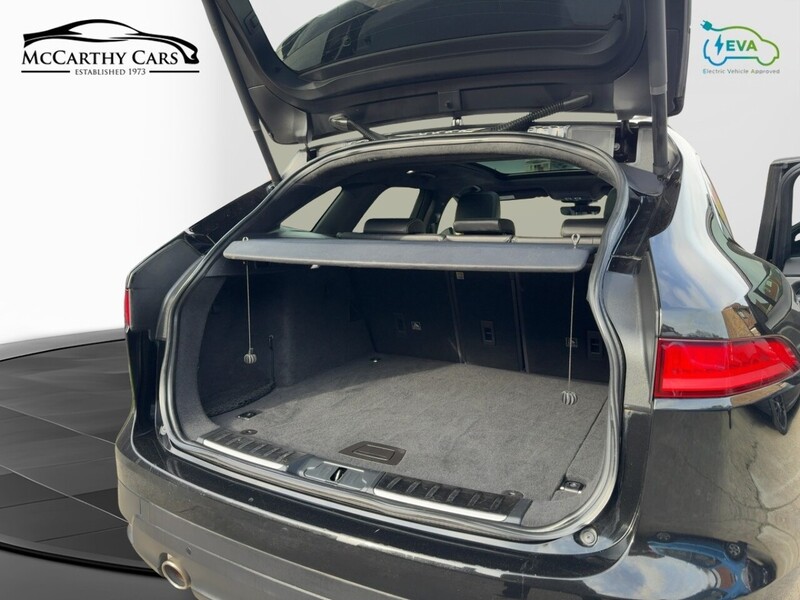 Jaguar 2.0 P300 R-SPORT SUV 5DR PETROL AWD AUTO SUNROOF HEATED SEATS SAT NAV BLUETOOTH DAB STEREO REAR CAMERA PARKING AIDS ONLY 59000 MILES FSH 6 SERVICES 72-74 Mitcham Road