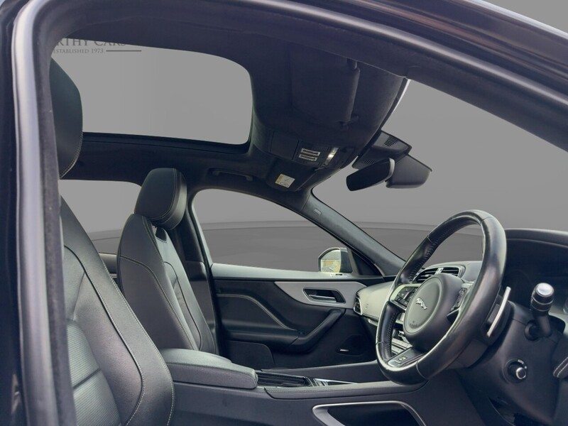 Jaguar 2.0 P300 R-SPORT SUV 5DR PETROL AWD AUTO SUNROOF HEATED SEATS SAT NAV BLUETOOTH DAB STEREO REAR CAMERA PARKING AIDS ONLY 59000 MILES FSH 6 SERVICES 72-74 Mitcham Road