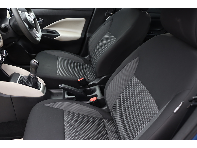 Nissan 1.0 IG ACENTA HATCHBACK 5DR PETROL MANUAL SATNAV BLUETOOTH DAB STEREO APPLE CARPLAY AIR CON PARKING AIDS JUST 2 OWNERS ONLY 52000 MILES FSH 6 SERVICES 72-74 Mitcham Road