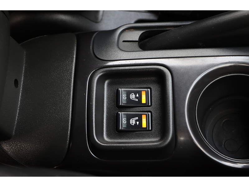 Nissan 1.6 TEKNA SUV 5DR PETROL XTRON AUTO HEATED SEATS SAT NAV BLUETOOTH DAB STEREO REAR & 360 CAMERA JUST 2 OWNERS ONLY 29000 MILES FSH NO ULEZ CHARGE 72-74 Mitcham Road