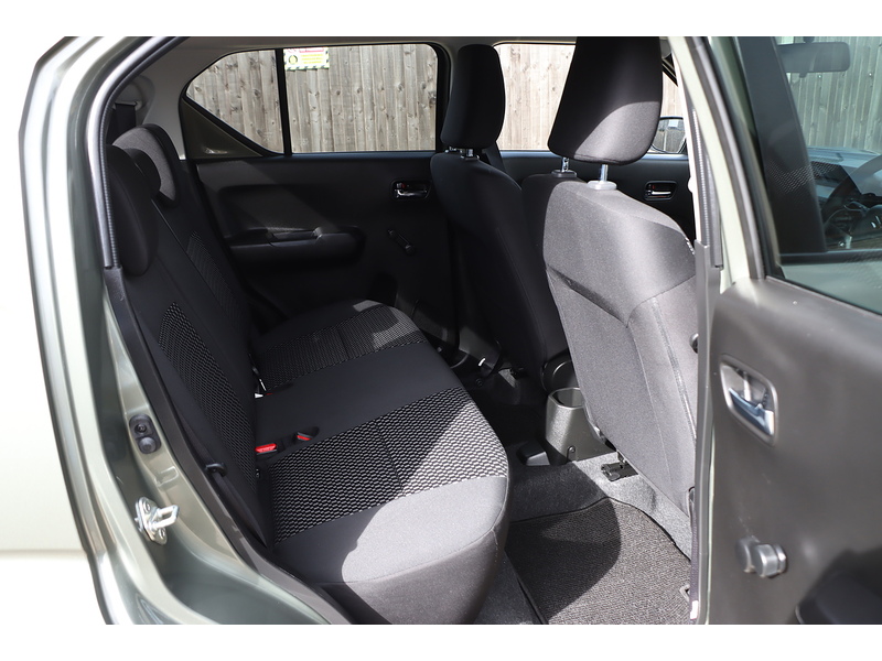 Suzuki 1.2 DUALJET MHEV SZ3 HATCHBACK 5DR PETROL HYBRID MANUAL BLUETOOTH DAB STEREO CD PLAYER USB INPUT 1 OWNER FROM NEW ONLY 19000 MILES SH NO ULEZ CHARGE 72-74 Mitcham Road