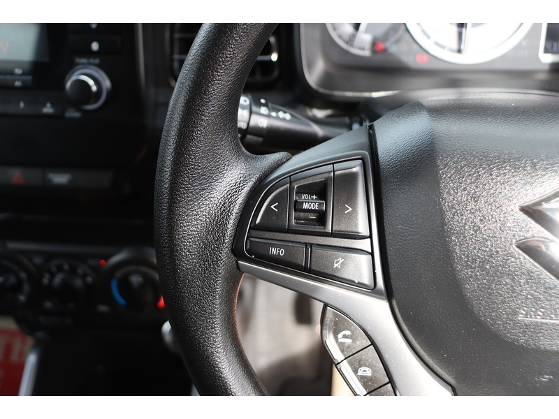 Suzuki 1.2 DUALJET MHEV SZ3 HATCHBACK 5DR PETROL HYBRID MANUAL BLUETOOTH DAB STEREO CD PLAYER USB INPUT 1 OWNER FROM NEW ONLY 19000 MILES SH NO ULEZ CHARGE 72-74 Mitcham Road