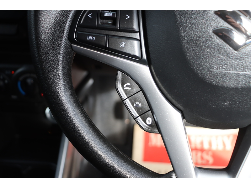 Suzuki 1.2 DUALJET MHEV SZ3 HATCHBACK 5DR PETROL HYBRID MANUAL BLUETOOTH DAB STEREO CD PLAYER USB INPUT 1 OWNER FROM NEW ONLY 19000 MILES SH NO ULEZ CHARGE 72-74 Mitcham Road