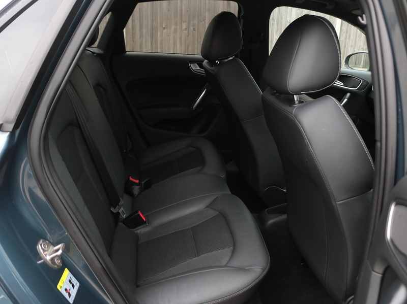 Audi 1.4 TFSI S LINE HATCHBACK PETROL MANUAL SUNROOF SAT NAV BLUETOOTH DAB STEREO PARKING AIDS SAME OWNER FOR 3 YEARS ONLY 56000 MILES SH JUST £35 ROAD TAX 72-74 Mitcham Road