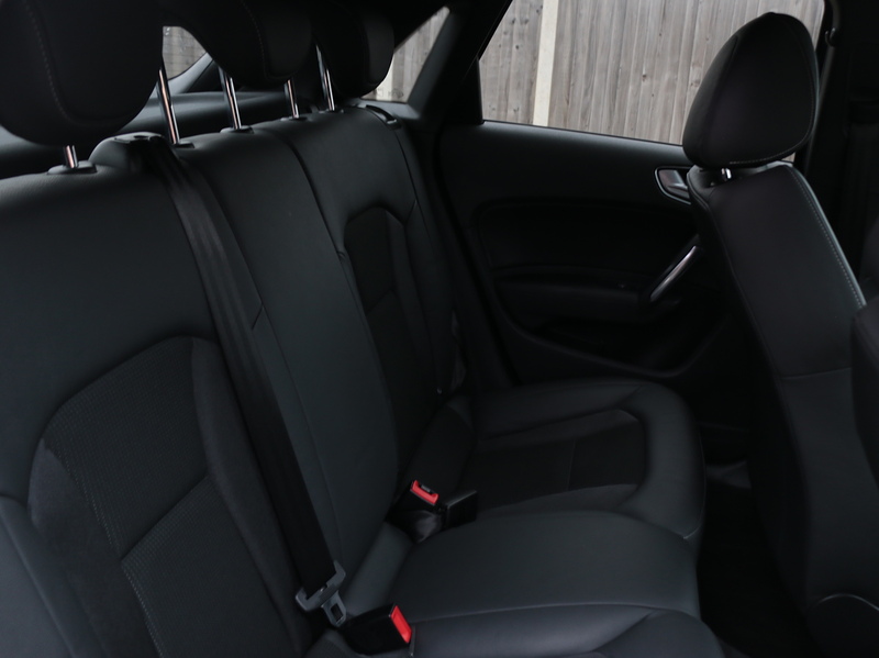 Audi 1.4 TFSI S LINE HATCHBACK PETROL MANUAL SUNROOF SAT NAV BLUETOOTH DAB STEREO PARKING AIDS SAME OWNER FOR 3 YEARS ONLY 56000 MILES SH JUST £35 ROAD TAX 72-74 Mitcham Road