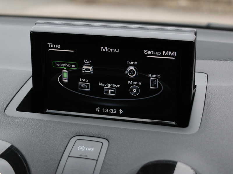 Audi 1.4 TFSI S LINE HATCHBACK PETROL MANUAL SUNROOF SAT NAV BLUETOOTH DAB STEREO PARKING AIDS SAME OWNER FOR 3 YEARS ONLY 56000 MILES SH JUST £35 ROAD TAX 72-74 Mitcham Road