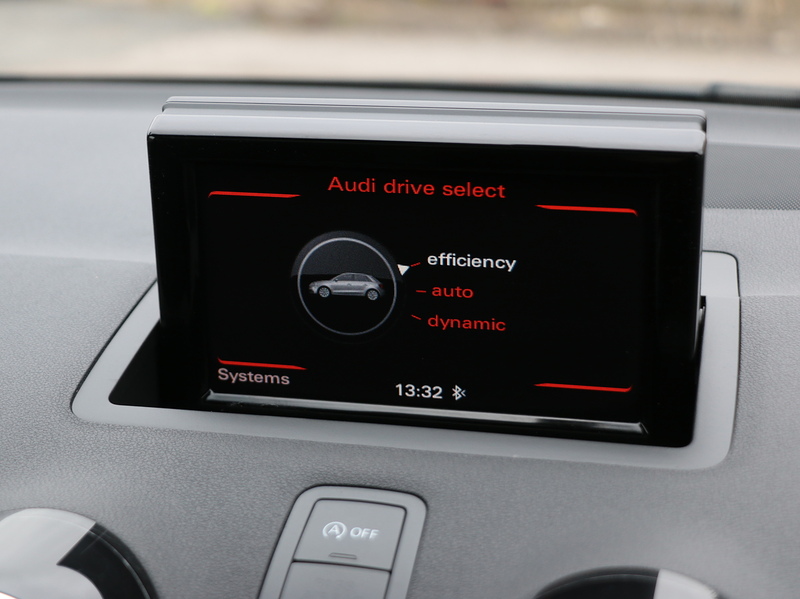 Audi 1.4 TFSI S LINE HATCHBACK PETROL MANUAL SUNROOF SAT NAV BLUETOOTH DAB STEREO PARKING AIDS SAME OWNER FOR 3 YEARS ONLY 56000 MILES SH JUST £35 ROAD TAX 72-74 Mitcham Road