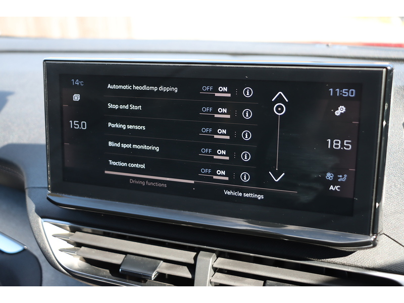 Peugeot 1.2 PURETECH GT SUV 5DR PETROL EAT AUTO 7 SEATER SAT NAV BLUETOOTH DAB STEREO APPLE CARPLAY REAR CAMERA PARKING AIDS JUST 1 OWNER ONLY 50000 MILES SH 72-74 Mitcham Road