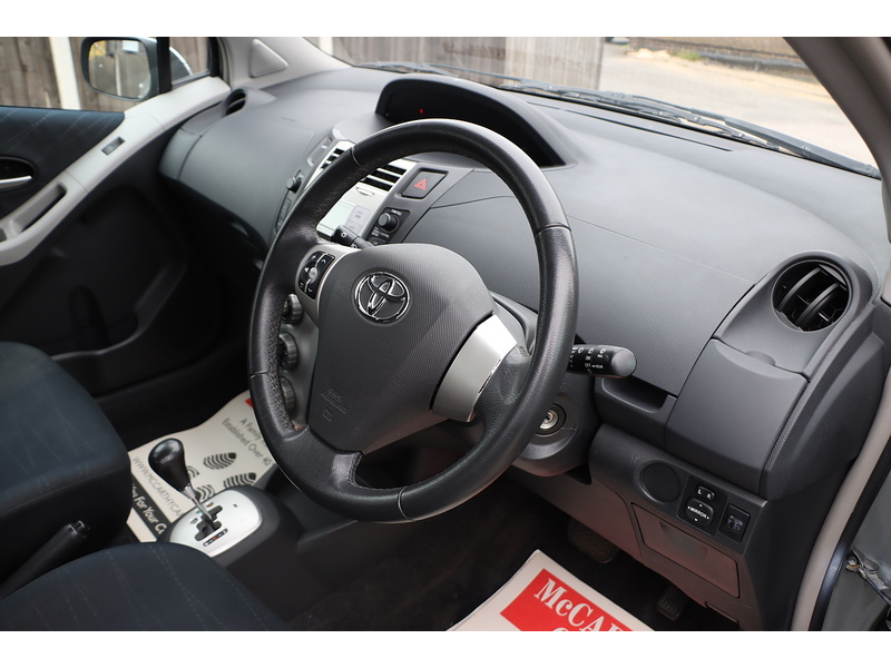 Toyota 1.3 TR HATCHBACK 5DR PETROL MULTIMODE AUTO STEREO CD PLAYER AIR CONDITIONING JUST 2 OWNERS SAME OWNER FOR 8 YEARS ONLY 94000 MILES SH NO ULEZ CHARGE 72-74 Mitcham Road