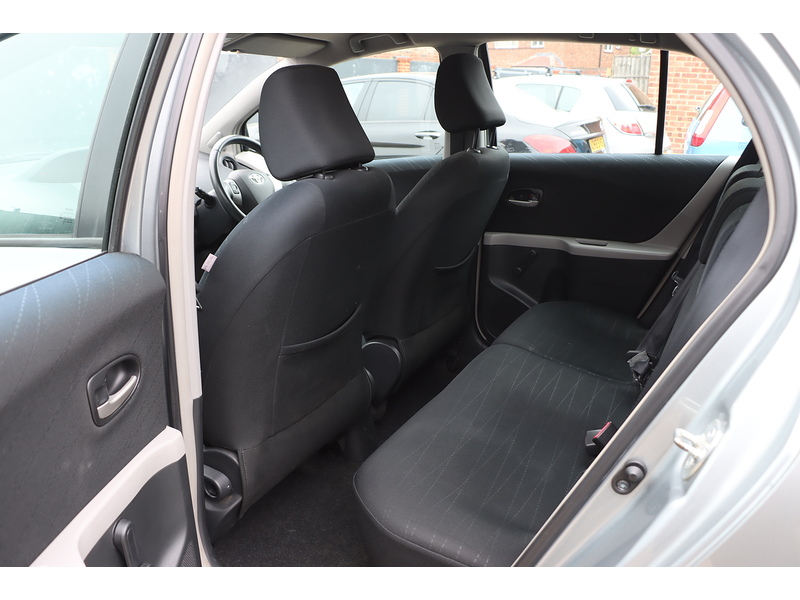 Toyota 1.3 TR HATCHBACK 5DR PETROL MULTIMODE AUTO STEREO CD PLAYER AIR CONDITIONING JUST 2 OWNERS SAME OWNER FOR 8 YEARS ONLY 94000 MILES SH NO ULEZ CHARGE 72-74 Mitcham Road