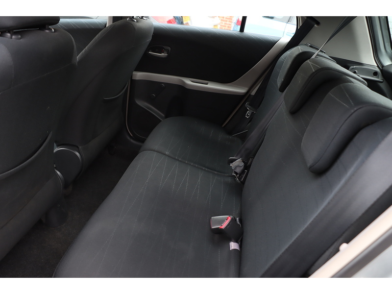 Toyota 1.3 TR HATCHBACK 5DR PETROL MULTIMODE AUTO STEREO CD PLAYER AIR CONDITIONING JUST 2 OWNERS SAME OWNER FOR 8 YEARS ONLY 94000 MILES SH NO ULEZ CHARGE 72-74 Mitcham Road