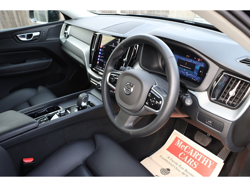 Volvo 2.0 B5 MHEV PLUS SUV 5DR PETROL HYBRID AWD AUTO HEATED SEATS SAT NAV BLUETOOTH APPLE CARPLAY REAR & 360 CAM PARKING AIDS JUST 1 OWNER 14000 MILES FSH 72-74 Mitcham Road