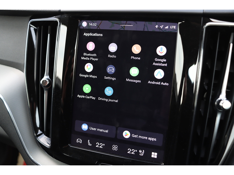 Volvo 2.0 B5 MHEV PLUS SUV 5DR PETROL HYBRID AWD AUTO HEATED SEATS SAT NAV BLUETOOTH APPLE CARPLAY REAR & 360 CAM PARKING AIDS JUST 1 OWNER 14000 MILES FSH 72-74 Mitcham Road