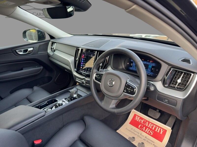 Volvo 2.0 B5 MHEV PLUS SUV 5DR PETROL HYBRID AWD AUTO HEATED SEATS SAT NAV BLUETOOTH APPLE CARPLAY REAR & 360 CAM PARKING AIDS JUST 1 OWNER 14000 MILES FSH 72-74 Mitcham Road