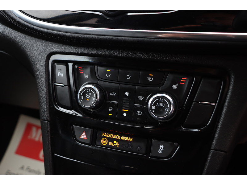 Vauxhall 1.4I TURBO ELITE SUV 5DR PETROL AUTO HEATED SEATS SATNAV BLUETOOTH DAB STEREO APPLE CARPLAY PARKING AIDS JUST 2 OWNERS ONLY 48000 MILES FSH 8 SERVICES 72-74 Mitcham Road