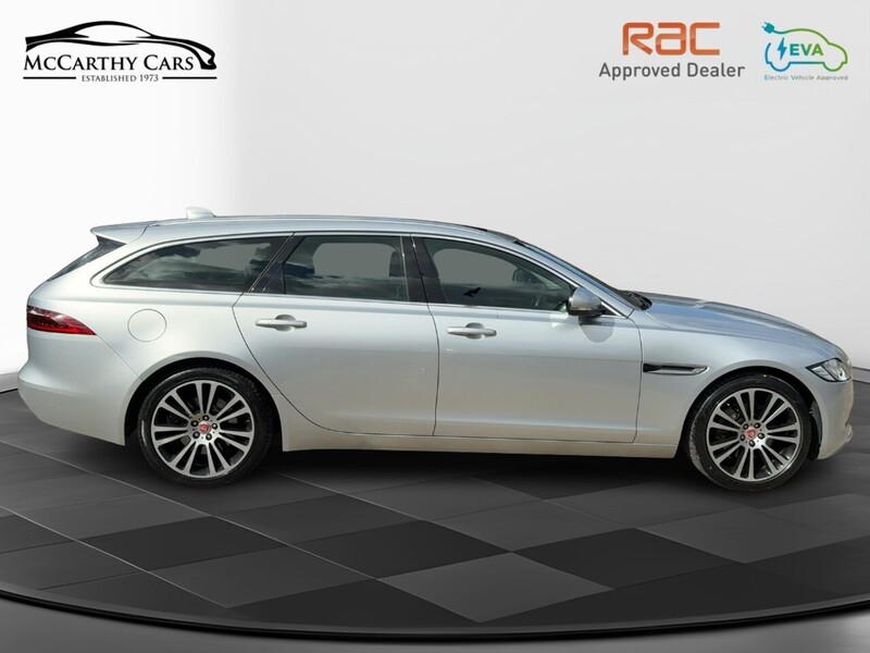 Jaguar 2.0I PORTFOLIO SPORTBRAKE 5DR PETROL AUTO HEATED SEATS SAT NAV BLUETOOTH DAB STEREO REAR CAMERA PARKING AIDS JUST 1 OWNER FROM NEW ONLY 62000 MILES SH 72-74 Mitcham Road