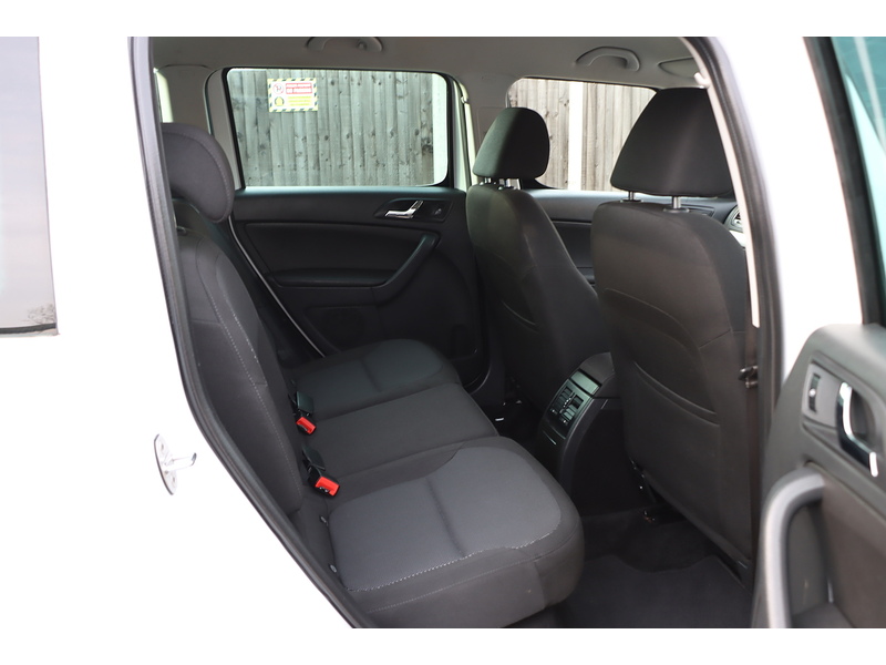 Skoda 1.2 TSI SE OUTDOOR 5DR PETROL DSG AUTO BLUETOOTH WITH MUSIC STREAMING STEREO PARKING AIDS JUST 2 OWNERS ONLY 78000 MILES FSH 7 SERVICES NO ULEZ CHARGE 72-74 Mitcham Road