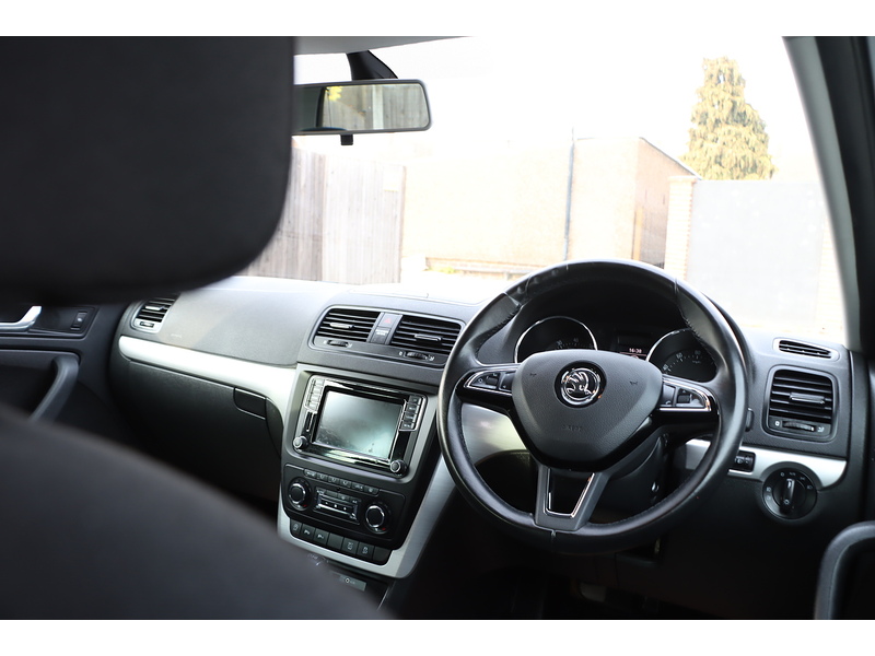 Skoda 1.2 TSI SE OUTDOOR 5DR PETROL DSG AUTO BLUETOOTH WITH MUSIC STREAMING STEREO PARKING AIDS JUST 2 OWNERS ONLY 78000 MILES FSH 7 SERVICES NO ULEZ CHARGE 72-74 Mitcham Road