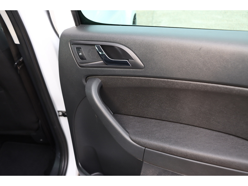 Skoda 1.2 TSI SE OUTDOOR 5DR PETROL DSG AUTO BLUETOOTH WITH MUSIC STREAMING STEREO PARKING AIDS JUST 2 OWNERS ONLY 78000 MILES FSH 7 SERVICES NO ULEZ CHARGE 72-74 Mitcham Road