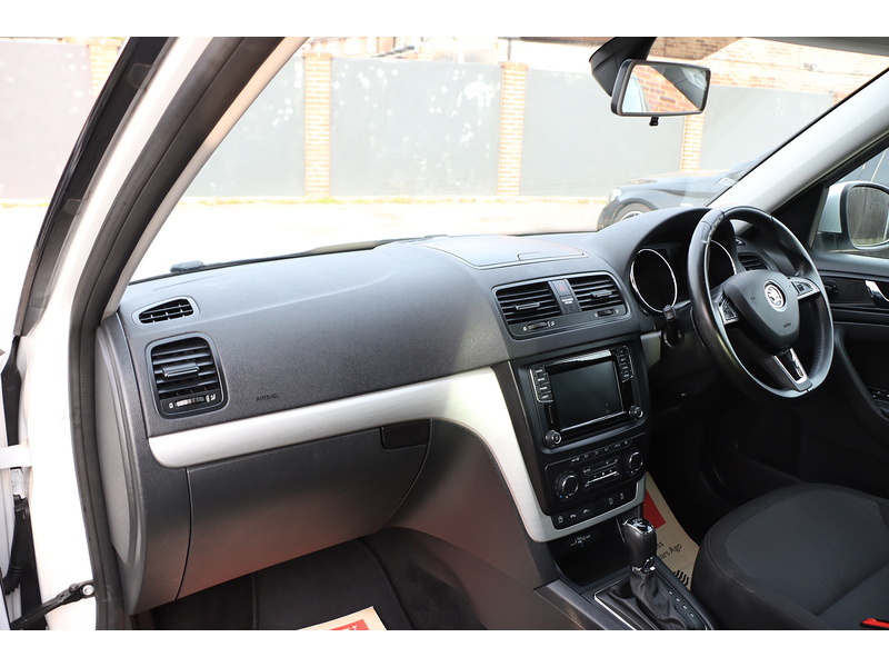 Skoda 1.2 TSI SE OUTDOOR 5DR PETROL DSG AUTO BLUETOOTH WITH MUSIC STREAMING STEREO PARKING AIDS JUST 2 OWNERS ONLY 78000 MILES FSH 7 SERVICES NO ULEZ CHARGE 72-74 Mitcham Road