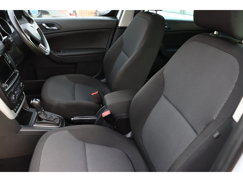 Skoda 1.2 TSI SE OUTDOOR 5DR PETROL DSG AUTO BLUETOOTH WITH MUSIC STREAMING STEREO PARKING AIDS JUST 2 OWNERS ONLY 78000 MILES FSH 7 SERVICES NO ULEZ CHARGE 72-74 Mitcham Road