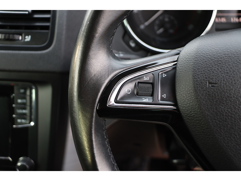 Skoda 1.2 TSI SE OUTDOOR 5DR PETROL DSG AUTO BLUETOOTH WITH MUSIC STREAMING STEREO PARKING AIDS JUST 2 OWNERS ONLY 78000 MILES FSH 7 SERVICES NO ULEZ CHARGE 72-74 Mitcham Road