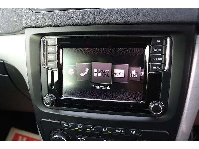 Skoda 1.2 TSI SE OUTDOOR 5DR PETROL DSG AUTO BLUETOOTH WITH MUSIC STREAMING STEREO PARKING AIDS JUST 2 OWNERS ONLY 78000 MILES FSH 7 SERVICES NO ULEZ CHARGE 72-74 Mitcham Road