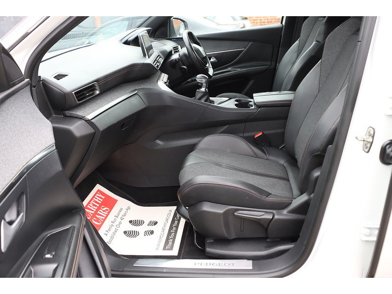 Peugeot 1.2 PURETECH GT LINE SUV 5DR PETROL MANUAL SATNAV BLUETOOTH DAB RADIO APPLE CARPLAY REAR CAMERA PARKING AIDS 64000 MILES FSH 8 SERVICES NO ULEZ CHARGE 72-74 Mitcham Road