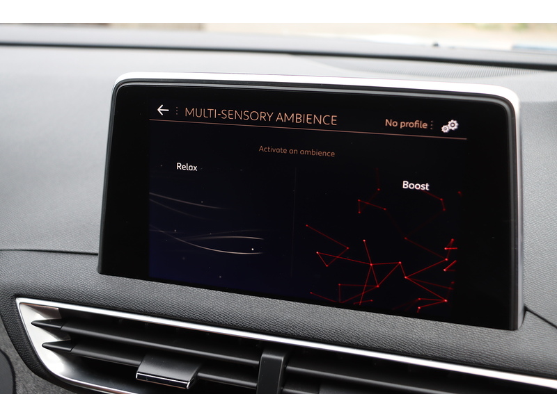 Peugeot 1.2 PURETECH GT LINE SUV 5DR PETROL MANUAL SATNAV BLUETOOTH DAB RADIO APPLE CARPLAY REAR CAMERA PARKING AIDS 64000 MILES FSH 8 SERVICES NO ULEZ CHARGE 72-74 Mitcham Road